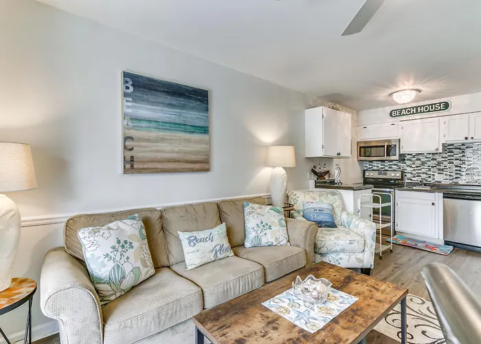 Hilton Head Island Condo With Coligny Beach Access!